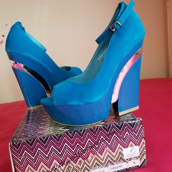 Women's DbDk Pumps Size 8 - Picture 7 of 7